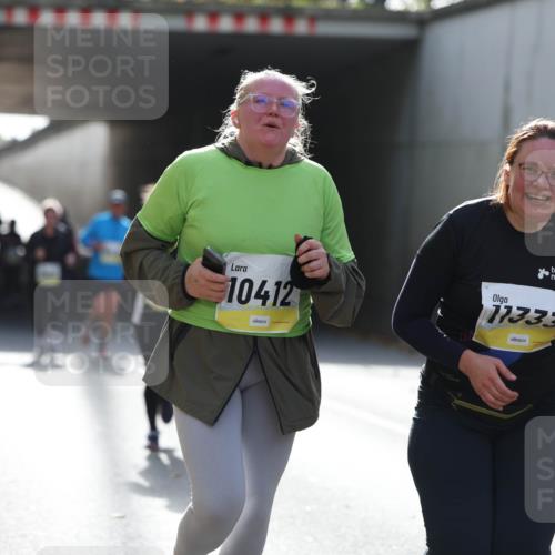 05.10.2025 - 20. swb-Marathon Bremen Michael Strokosch http://msf.ph/oto/9208208 05.10.2025 11:03:44 Laufen 10412, 11333 meine-sportfotos.de