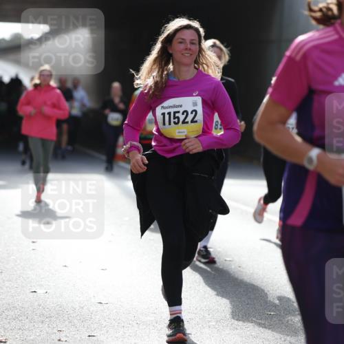 05.10.2025 - 20. swb-Marathon Bremen Michael Strokosch http://msf.ph/oto/9208290 05.10.2025 10:57:16 Laufen 11522, 185, 10711 meine-sportfotos.de