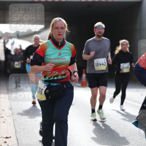 05.10.2025 - 20. swb-Marathon Bremen Michael Strokosch http://msf.ph/oto/9208343 05.10.2025 11:04:11 Laufen 36, 20, 10442, 20 meine-sportfotos.de