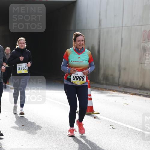 05.10.2025 - 20. swb-Marathon Bremen Michael Strokosch http://msf.ph/oto/9208367 05.10.2025 11:04:17 Laufen 10815, 8865, 9999 meine-sportfotos.de