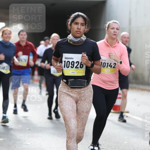 05.10.2025 - 20. swb-Marathon Bremen Michael Strokosch http://msf.ph/oto/9208377 05.10.2025 10:57:32 Laufen 1103, 10926, 10142 meine-sportfotos.de
