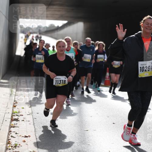 05.10.2025 - 20. swb-Marathon Bremen Michael Strokosch http://msf.ph/oto/9208425 05.10.2025 11:04:28 Laufen 11563, 9273, 10113, 10264, 526, 11318 meine-sportfotos.de