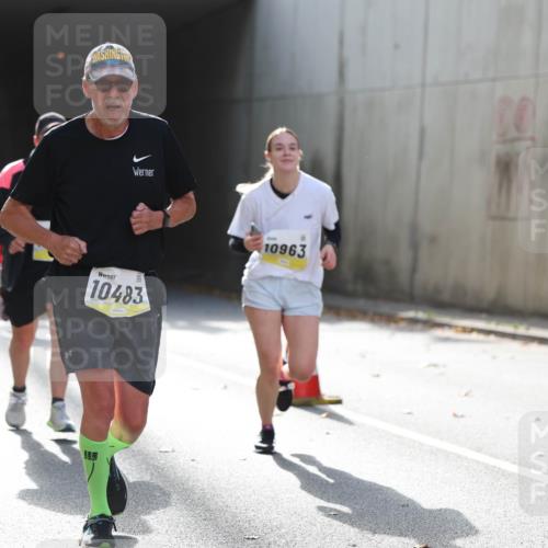 05.10.2025 - 20. swb-Marathon Bremen Michael Strokosch http://msf.ph/oto/9208426 05.10.2025 10:57:49 Laufen 104, 10483, 10963 meine-sportfotos.de