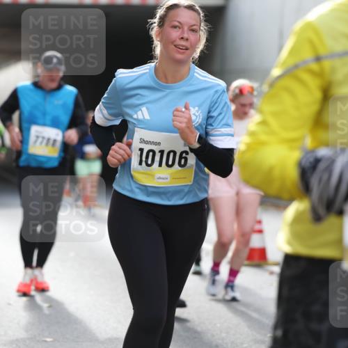 05.10.2025 - 20. swb-Marathon Bremen Michael Strokosch http://msf.ph/oto/9208472 05.10.2025 10:57:58 Laufen 7788, 10106, 0213 meine-sportfotos.de