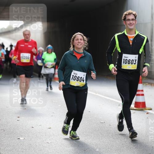 05.10.2025 - 20. swb-Marathon Bremen Michael Strokosch http://msf.ph/oto/9208493 05.10.2025 10:58:04 Laufen 11200, 10604, 10603 meine-sportfotos.de