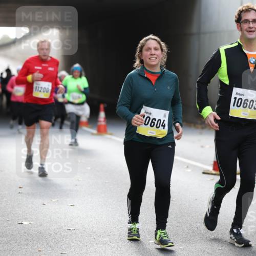05.10.2025 - 20. swb-Marathon Bremen Michael Strokosch http://msf.ph/oto/9208496 05.10.2025 10:58:05 Laufen 11200, 0604, 10603 meine-sportfotos.de
