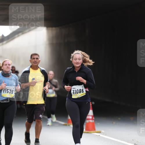 05.10.2025 - 20. swb-Marathon Bremen Michael Strokosch http://msf.ph/oto/9208531 05.10.2025 11:05:01 Laufen 11535, 11088 meine-sportfotos.de