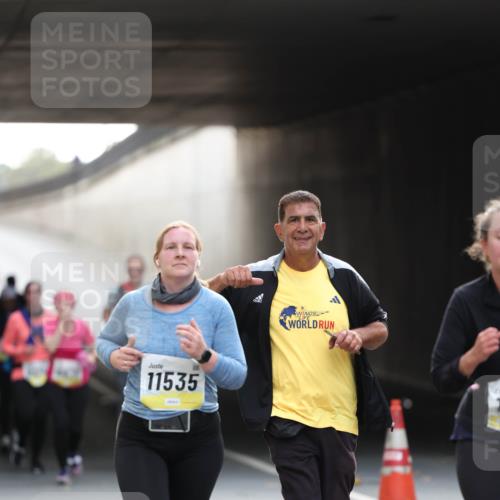 05.10.2025 - 20. swb-Marathon Bremen Michael Strokosch http://msf.ph/oto/9208533 05.10.2025 11:05:03 Laufen 11535 meine-sportfotos.de