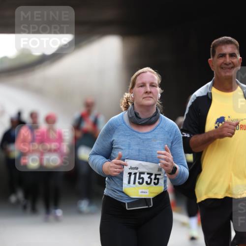 05.10.2025 - 20. swb-Marathon Bremen Michael Strokosch http://msf.ph/oto/9208538 05.10.2025 11:05:04 Laufen 11535 meine-sportfotos.de