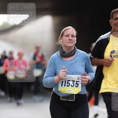 05.10.2025 - 20. swb-Marathon Bremen Michael Strokosch http://msf.ph/oto/9208540 05.10.2025 11:05:05 Laufen 11535 meine-sportfotos.de