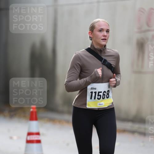 05.10.2025 - 20. swb-Marathon Bremen Michael Strokosch http://msf.ph/oto/9208543 05.10.2025 11:05:08 Laufen 11568 meine-sportfotos.de