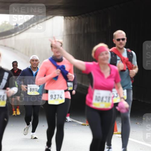 05.10.2025 - 20. swb-Marathon Bremen Michael Strokosch http://msf.ph/oto/9208545 05.10.2025 11:05:10 Laufen 36, 9911, 9374, 499, 10438, 33 meine-sportfotos.de
