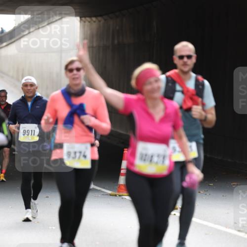 05.10.2025 - 20. swb-Marathon Bremen Michael Strokosch http://msf.ph/oto/9208546 05.10.2025 11:05:10 Laufen 9911, 9374 meine-sportfotos.de