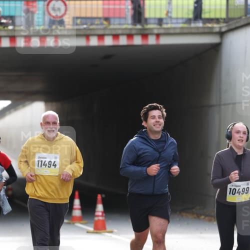 05.10.2025 - 20. swb-Marathon Bremen Michael Strokosch http://msf.ph/oto/9208563 05.10.2025 11:05:23 Laufen 11494, 10499 meine-sportfotos.de