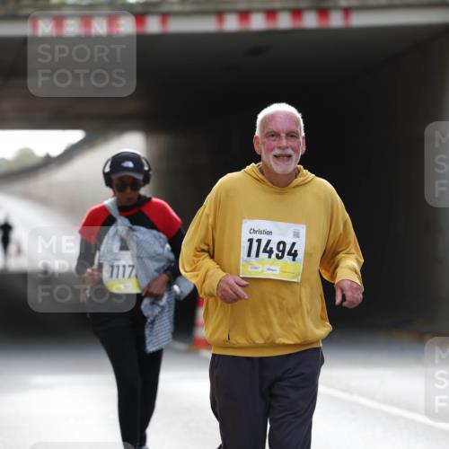 05.10.2025 - 20. swb-Marathon Bremen Michael Strokosch http://msf.ph/oto/9208567 05.10.2025 11:05:25 Laufen 1117, 11494, 02597 meine-sportfotos.de