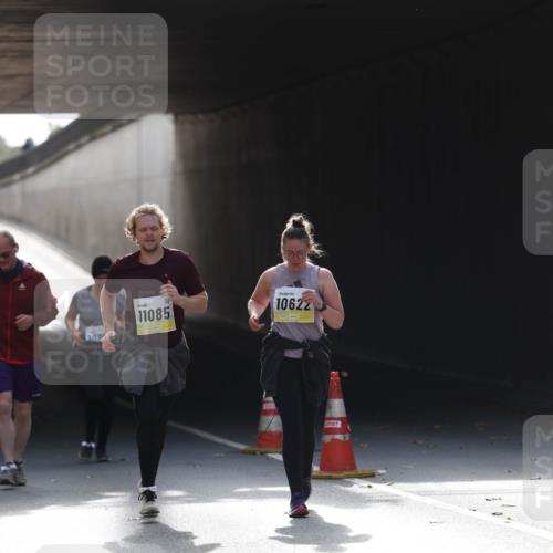 05.10.2025 - 20. swb-Marathon Bremen Michael Strokosch http://msf.ph/oto/9208586 05.10.2025 11:05:55 Laufen 11085, 10622 meine-sportfotos.de