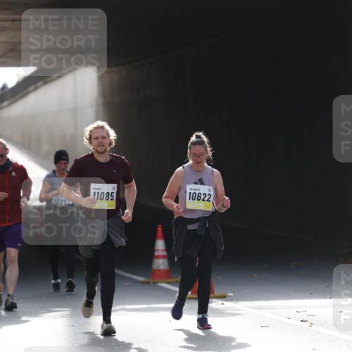 05.10.2025 - 20. swb-Marathon Bremen Michael Strokosch http://msf.ph/oto/9208588 05.10.2025 11:05:56 Laufen 11085, 10622 meine-sportfotos.de