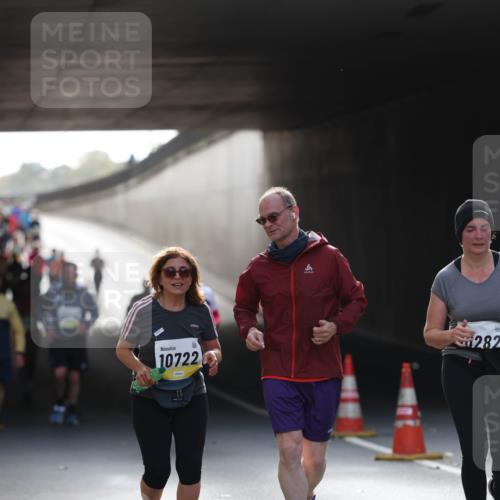 05.10.2025 - 20. swb-Marathon Bremen Michael Strokosch http://msf.ph/oto/9208598 05.10.2025 11:06:00 Laufen 10722, 282 meine-sportfotos.de