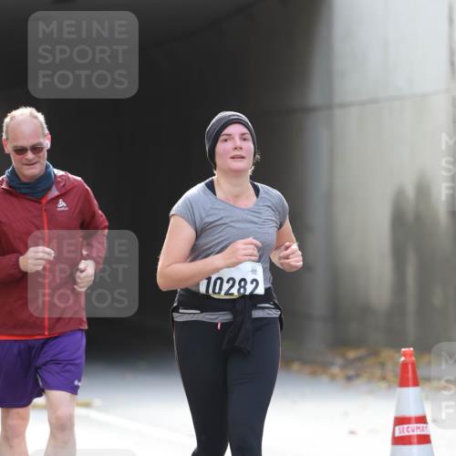05.10.2025 - 20. swb-Marathon Bremen Michael Strokosch http://msf.ph/oto/9208604 05.10.2025 11:06:02 Laufen 10282 meine-sportfotos.de