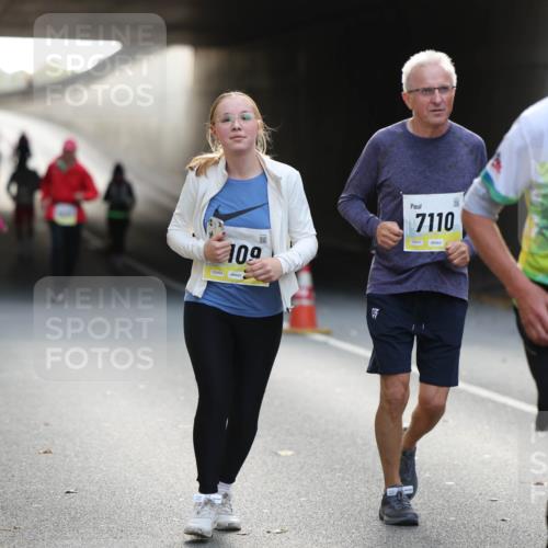 05.10.2025 - 20. swb-Marathon Bremen Michael Strokosch http://msf.ph/oto/9208617 05.10.2025 11:08:33 Laufen 109, 7110, 02620, 42, 195, 10846 meine-sportfotos.de