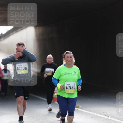 05.10.2025 - 20. swb-Marathon Bremen Michael Strokosch http://msf.ph/oto/9208620 05.10.2025 11:06:09 Laufen 10036, 10190 meine-sportfotos.de