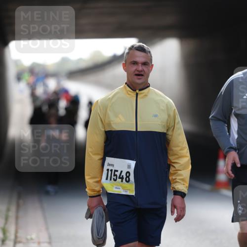 05.10.2025 - 20. swb-Marathon Bremen Michael Strokosch http://msf.ph/oto/9208639 05.10.2025 11:06:12 Laufen 11548 meine-sportfotos.de