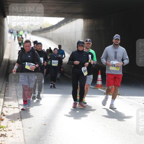 05.10.2025 - 20. swb-Marathon Bremen Michael Strokosch http://msf.ph/oto/9208651 05.10.2025 11:08:46 Laufen 1102, 10023, 96, 063 meine-sportfotos.de