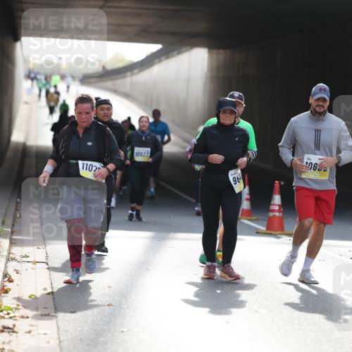 05.10.2025 - 20. swb-Marathon Bremen Michael Strokosch http://msf.ph/oto/9208655 05.10.2025 11:08:47 Laufen 1102, 10023, 1, 96, 06 meine-sportfotos.de