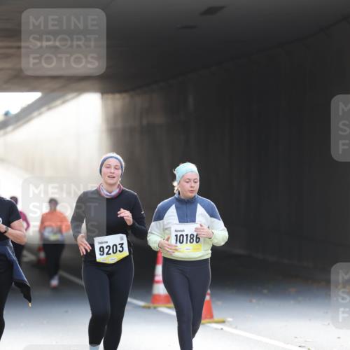 05.10.2025 - 20. swb-Marathon Bremen Michael Strokosch http://msf.ph/oto/9208660 05.10.2025 11:06:18 Laufen 9203, 10186 meine-sportfotos.de