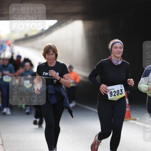 05.10.2025 - 20. swb-Marathon Bremen Michael Strokosch http://msf.ph/oto/9208672 05.10.2025 11:06:19 Laufen 9203 meine-sportfotos.de