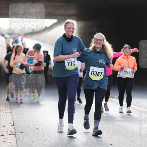 05.10.2025 - 20. swb-Marathon Bremen Michael Strokosch http://msf.ph/oto/9208692 05.10.2025 11:06:27 Laufen 105, 11117, 11367, 10491 meine-sportfotos.de