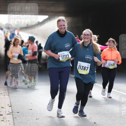 05.10.2025 - 20. swb-Marathon Bremen Michael Strokosch http://msf.ph/oto/9208694 05.10.2025 11:06:28 Laufen 11117, 10491, 11367 meine-sportfotos.de