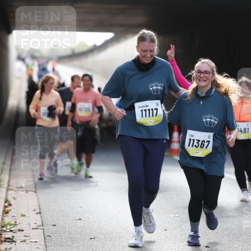 05.10.2025 - 20. swb-Marathon Bremen Michael Strokosch http://msf.ph/oto/9208696 05.10.2025 11:06:28 Laufen 11117, 11367, 491 meine-sportfotos.de