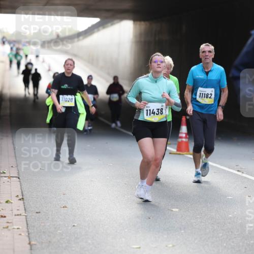 05.10.2025 - 20. swb-Marathon Bremen Michael Strokosch http://msf.ph/oto/9208699 05.10.2025 11:08:56 Laufen 11020, 11438, 11182, 10083 meine-sportfotos.de