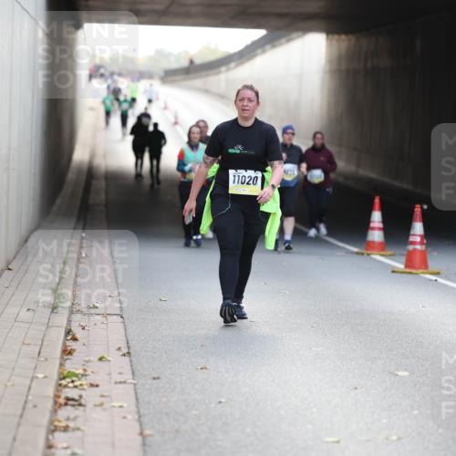 05.10.2025 - 20. swb-Marathon Bremen Michael Strokosch http://msf.ph/oto/9208711 05.10.2025 11:08:58 Laufen 11020, 11438 meine-sportfotos.de