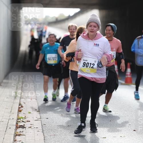05.10.2025 - 20. swb-Marathon Bremen Michael Strokosch http://msf.ph/oto/9208715 05.10.2025 11:06:31 Laufen 10707, 9012 meine-sportfotos.de