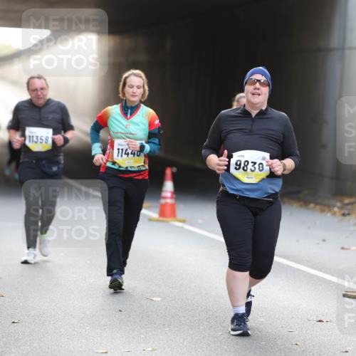 05.10.2025 - 20. swb-Marathon Bremen Michael Strokosch http://msf.ph/oto/9208727 05.10.2025 11:09:07 Laufen 11358, 11440, 9838 meine-sportfotos.de