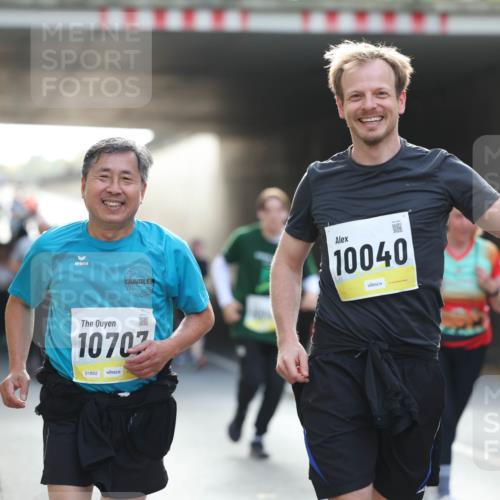 05.10.2025 - 20. swb-Marathon Bremen Michael Strokosch http://msf.ph/oto/9208740 05.10.2025 11:06:36 Laufen 10707, 01852, 10040 meine-sportfotos.de