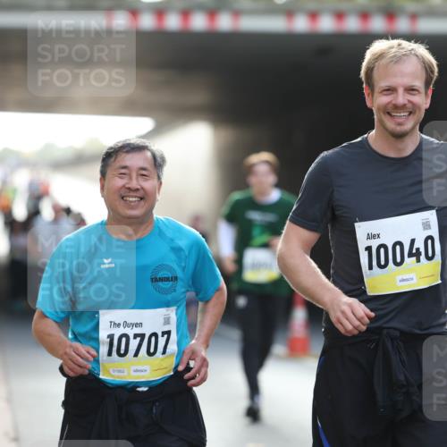 05.10.2025 - 20. swb-Marathon Bremen Michael Strokosch http://msf.ph/oto/9208741 05.10.2025 11:06:36 Laufen 10040, 10707, 01852 meine-sportfotos.de