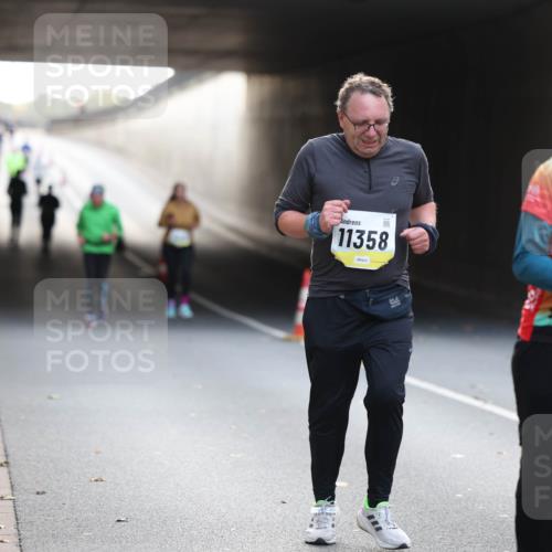 05.10.2025 - 20. swb-Marathon Bremen Michael Strokosch http://msf.ph/oto/9208742 05.10.2025 11:09:09 Laufen 11358, 40 meine-sportfotos.de