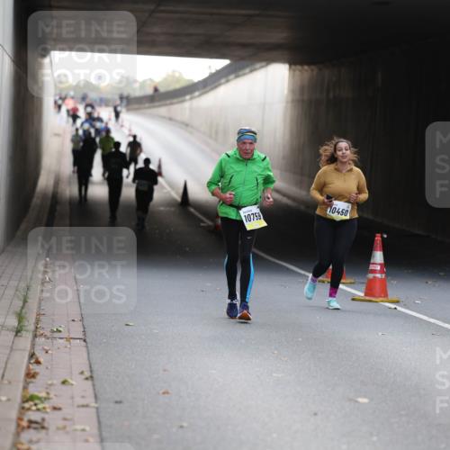 05.10.2025 - 20. swb-Marathon Bremen Michael Strokosch http://msf.ph/oto/9208748 05.10.2025 11:09:15 Laufen 10759, 10450 meine-sportfotos.de