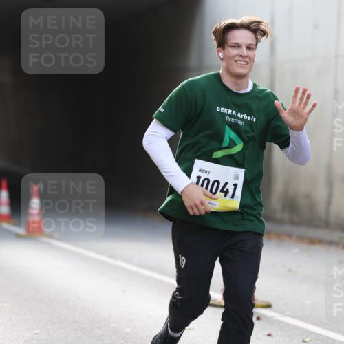 05.10.2025 - 20. swb-Marathon Bremen Michael Strokosch http://msf.ph/oto/9208758 05.10.2025 11:06:39 Laufen 10041 meine-sportfotos.de