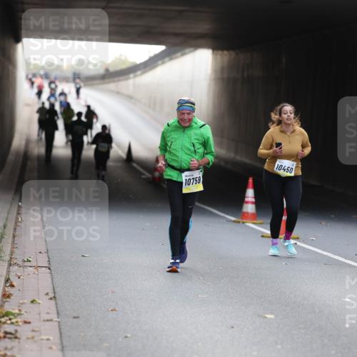 05.10.2025 - 20. swb-Marathon Bremen Michael Strokosch http://msf.ph/oto/9208759 05.10.2025 11:09:16 Laufen 10759, 10450 meine-sportfotos.de
