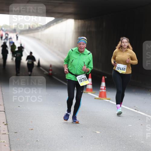 05.10.2025 - 20. swb-Marathon Bremen Michael Strokosch http://msf.ph/oto/9208766 05.10.2025 11:09:17 Laufen 10759, 10450 meine-sportfotos.de