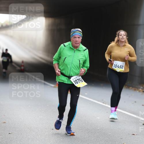 05.10.2025 - 20. swb-Marathon Bremen Michael Strokosch http://msf.ph/oto/9208775 05.10.2025 11:09:19 Laufen 10759, 10450 meine-sportfotos.de