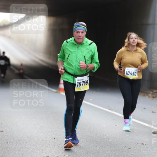 05.10.2025 - 20. swb-Marathon Bremen Michael Strokosch http://msf.ph/oto/9208777 05.10.2025 11:09:19 Laufen 10759, 10450 meine-sportfotos.de