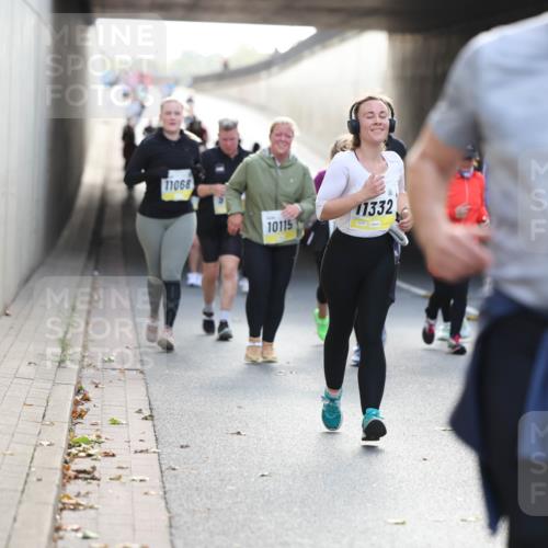 05.10.2025 - 20. swb-Marathon Bremen Michael Strokosch http://msf.ph/oto/9208785 05.10.2025 11:06:46 Laufen 11068, 10115, 11332 meine-sportfotos.de
