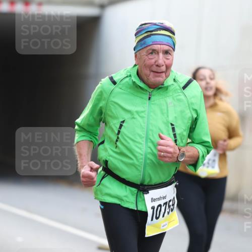 05.10.2025 - 20. swb-Marathon Bremen Michael Strokosch http://msf.ph/oto/9208791 05.10.2025 11:09:21 Laufen 10, 759 meine-sportfotos.de