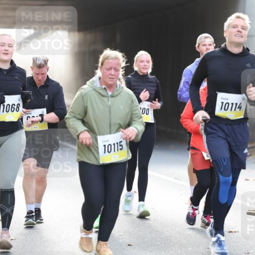 05.10.2025 - 20. swb-Marathon Bremen Michael Strokosch http://msf.ph/oto/9208802 05.10.2025 11:06:50 Laufen 11068, 10115, 00, 00, 10114, 11135 meine-sportfotos.de