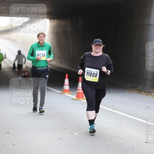 05.10.2025 - 20. swb-Marathon Bremen Michael Strokosch http://msf.ph/oto/9208806 05.10.2025 11:09:31 Laufen 10736, 11008 meine-sportfotos.de